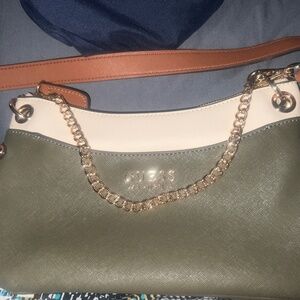 Guess Crossbody